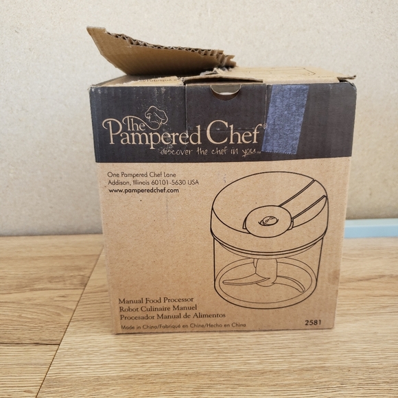 The Pampered Chef Kitchen The Pampered Chef Manual Food Processor